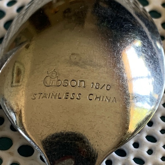 Gibson Silver Flatware Set for Dining - Picture 3 of 4